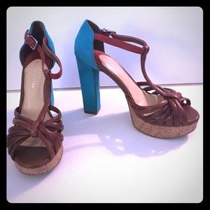 Gianni Bini heeled sandals