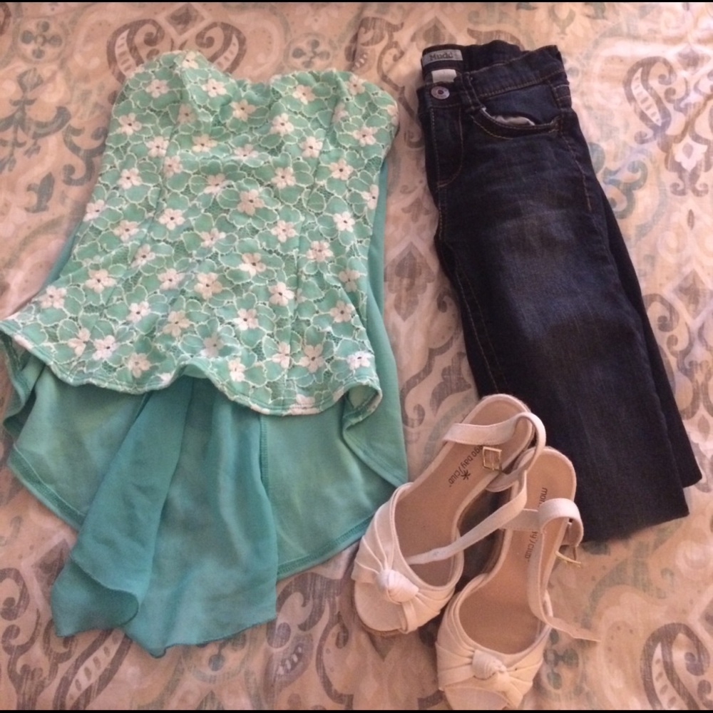 Blue and white floral tube top :)
