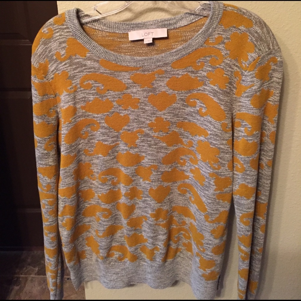 LOFT giraffe print sweater S