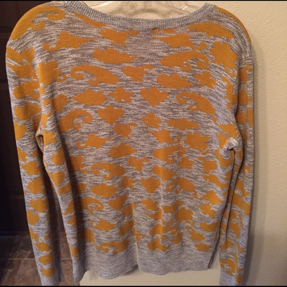 LOFT giraffe print sweater S - Picture 2 of 2