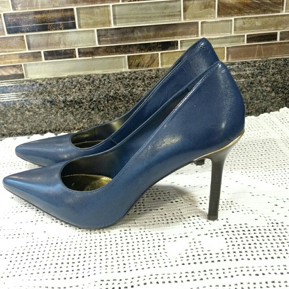 LAUREN Ralph Lauren size 9B Heels Navy EUC