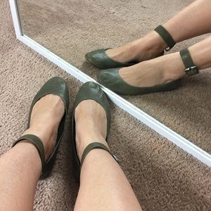 7 for all Mankind Beetle Ballet Flats. Size 6.5