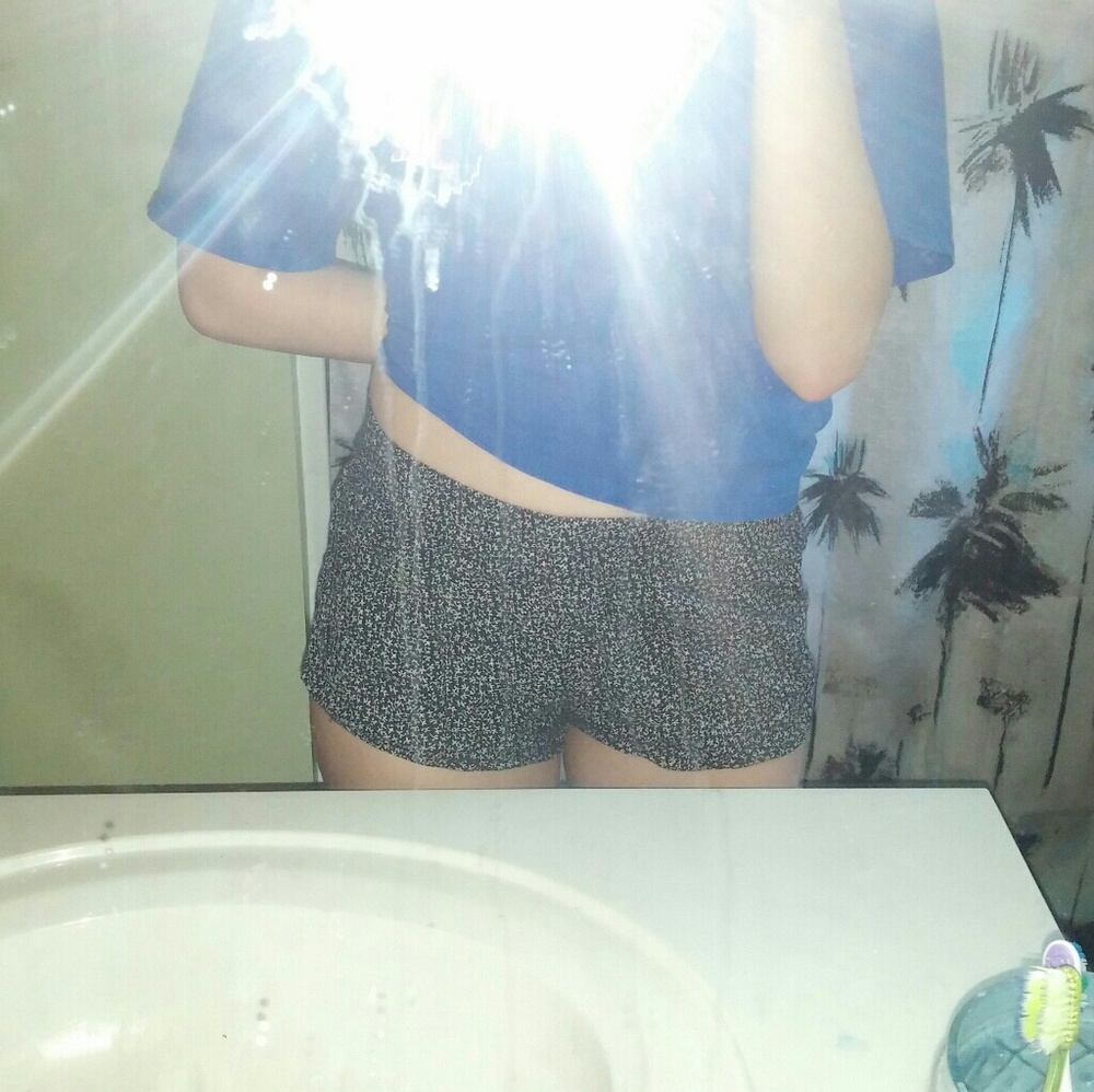 floral shorts