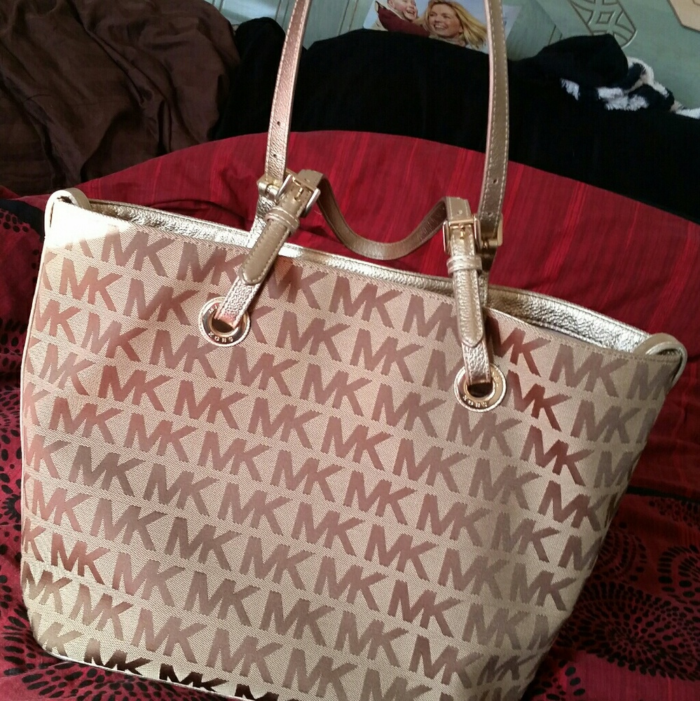 Michael Kors Purse