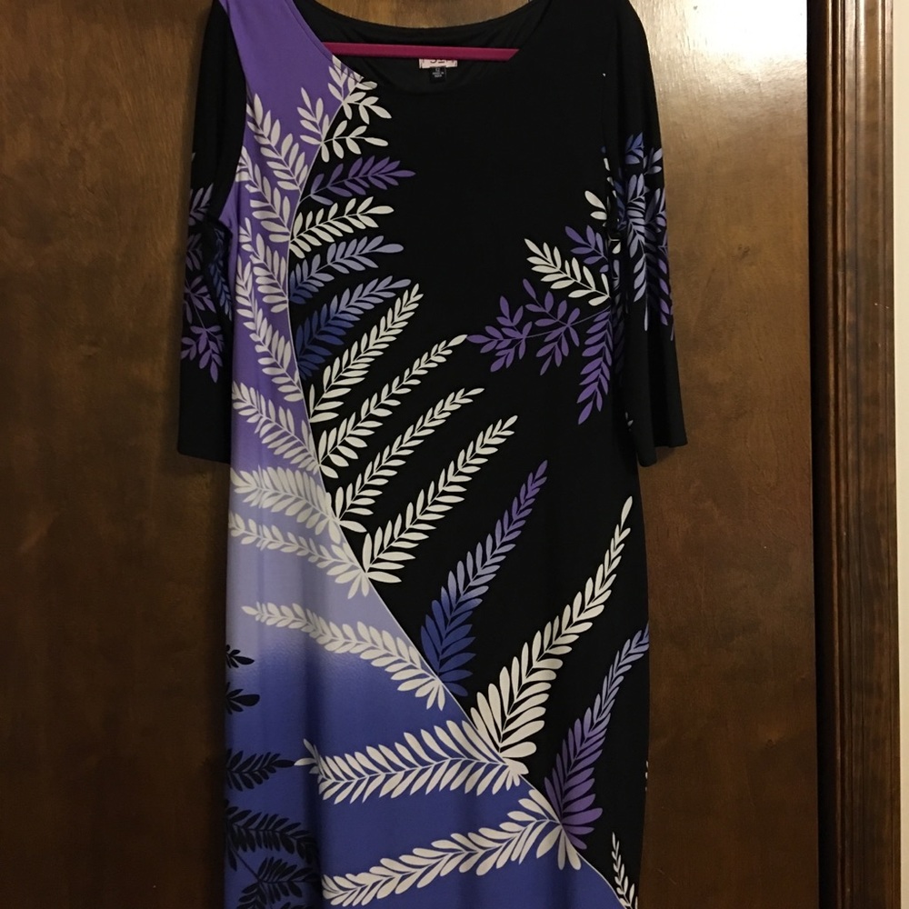 Knit Dress with 3/4 Sleeves