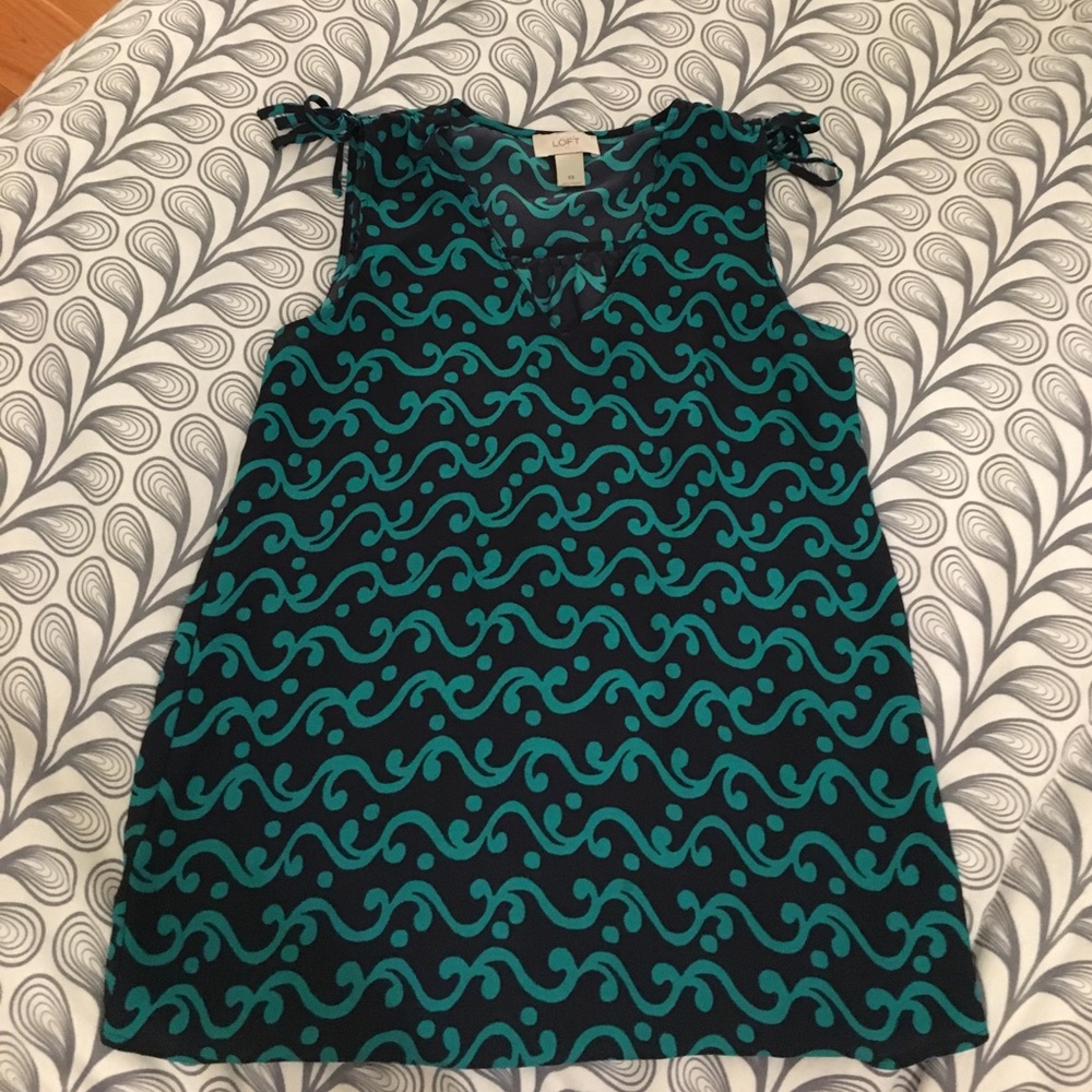 Blue patterned tank top