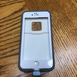 White iPhone 6/6S lifeproof case