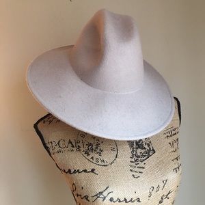 Urban Outfitters 100%Wool Hat