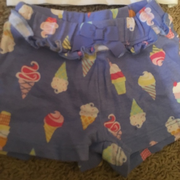 Matching set - Picture 3 of 3