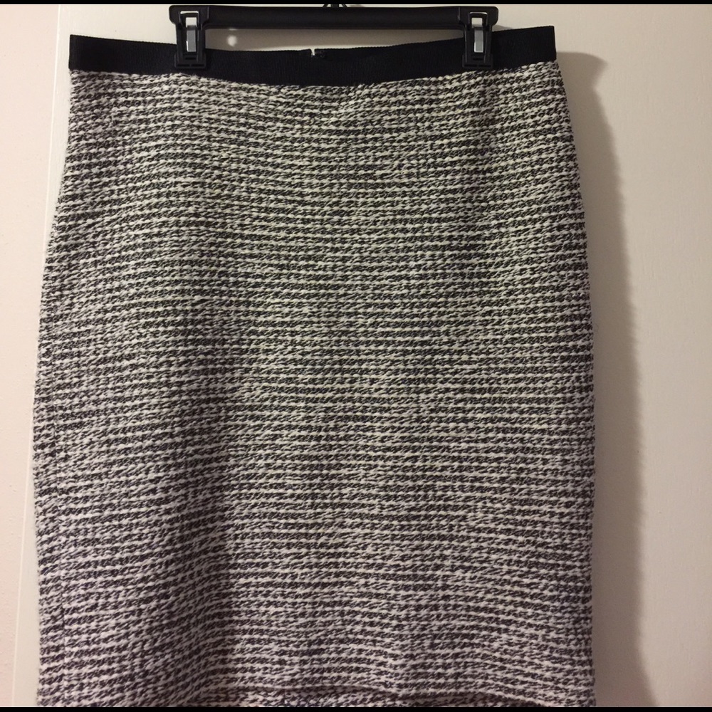 Loft White and black skirt.