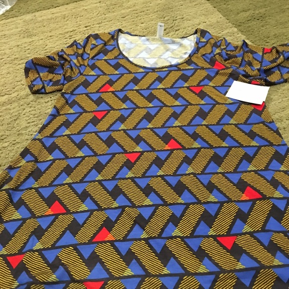 LuLaRoe perfect T - Picture 1 of 2