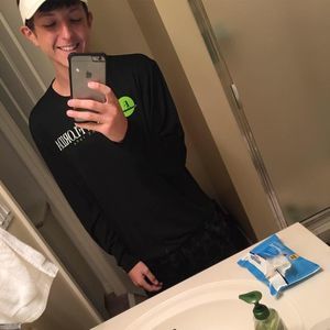 Meet your Posher, Corey