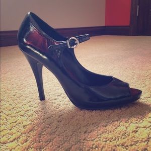 Black, patent leather, peep toe heels size 9