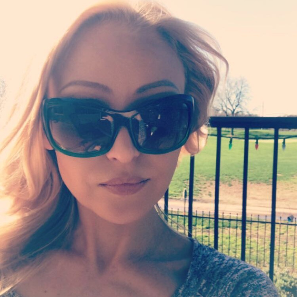 Meet your Posher, Julia