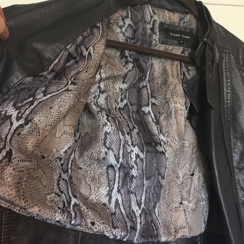 Black Rivet jacket - Picture 2 of 5