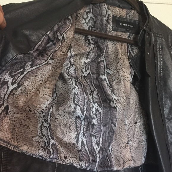 Black Rivet jacket - Picture 2 of 5