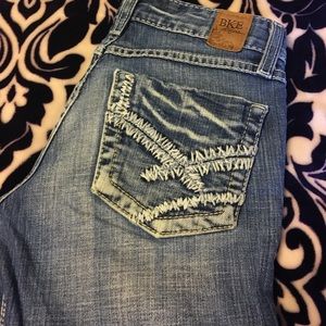 Buckle jeans