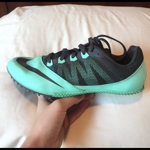 track shoes / running shoes