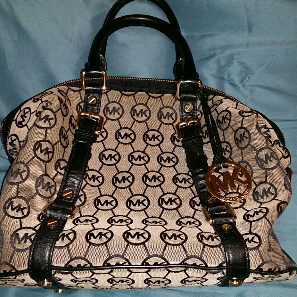 Authentic Michael Kors purse