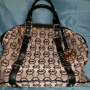 Authentic Michael Kors purse