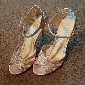Rose gold Betsey Johnson heels