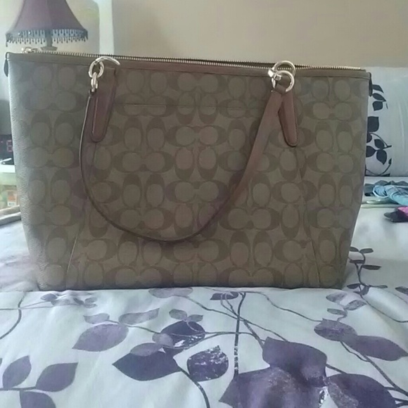 Coach handbag - Picture 2 of 4