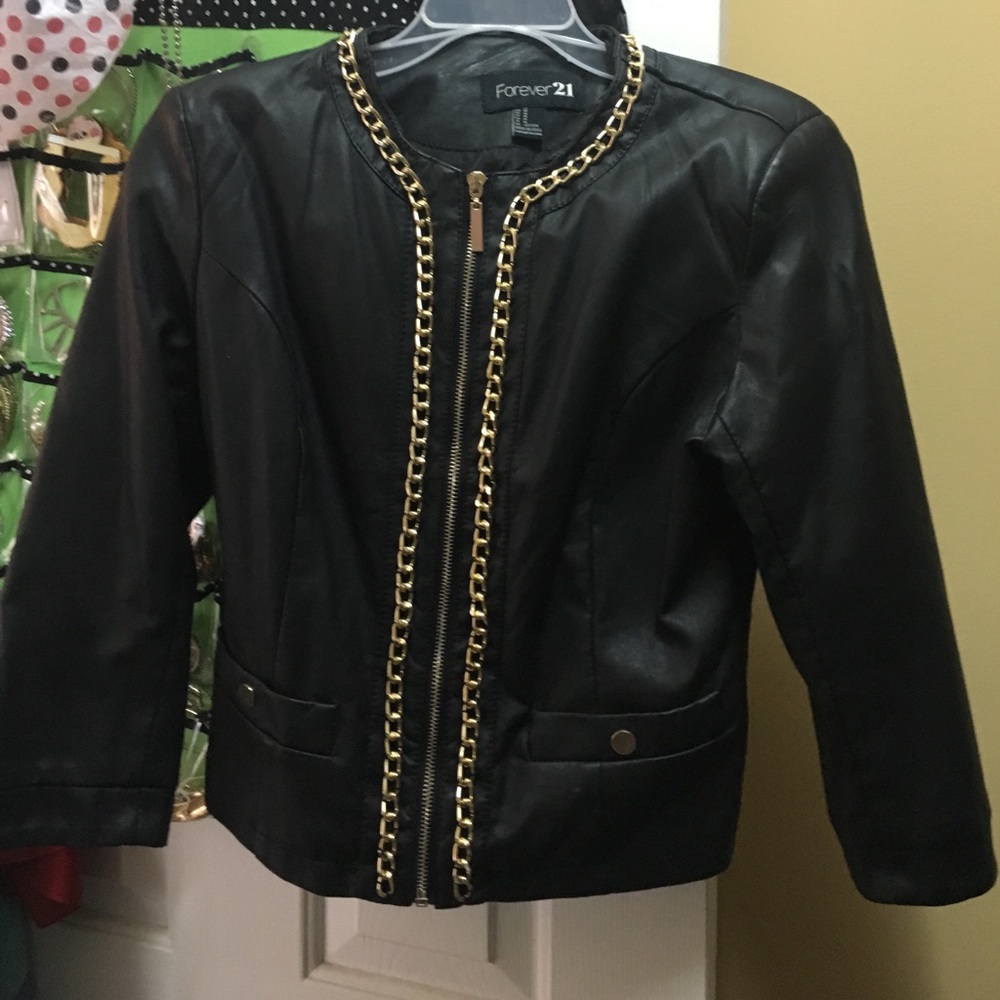 Cropped pleather jacket