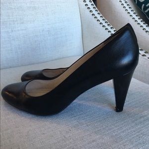 Calvin Klein dress pumps.