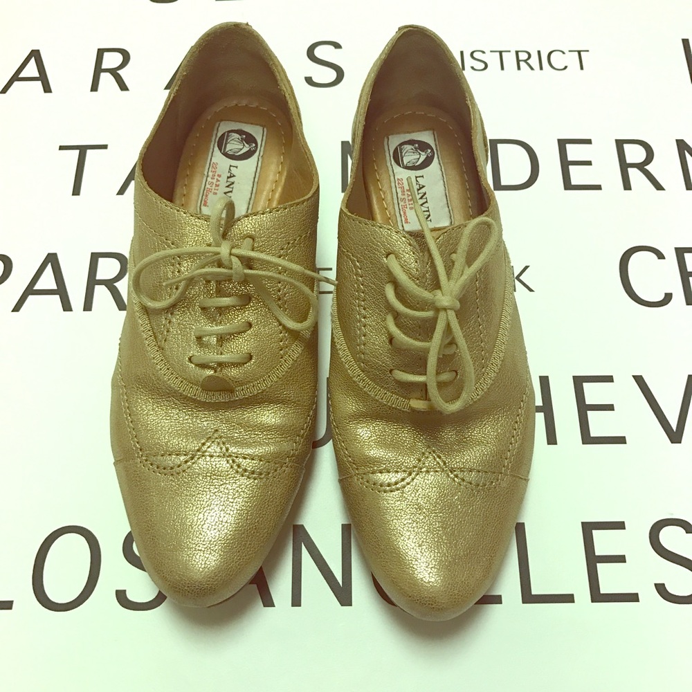 Lanvin Gold Leather Lace Up Loafers