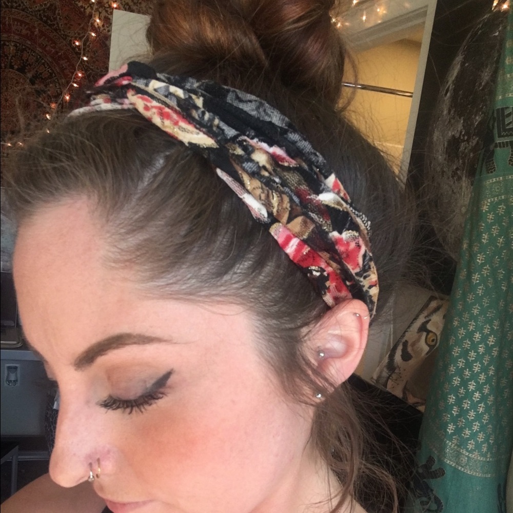 (SOLD) Floral cloth headband