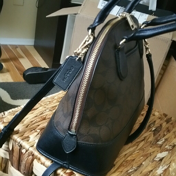 Authentic Coach Dome Satchel - Picture 3 of 8