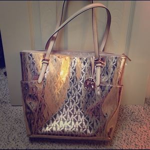 Michael Kors rose gold tote