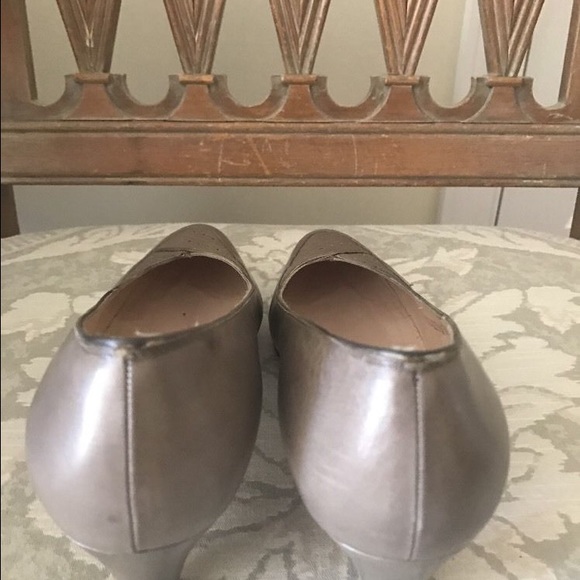 $ ⬇️(frm$39) Vintage Ferragamo pumps, taupe, 9 AA - Picture 3 of 4