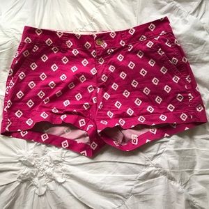 diamond patterned shorts