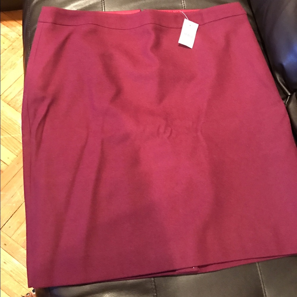 Wine pencil skirt