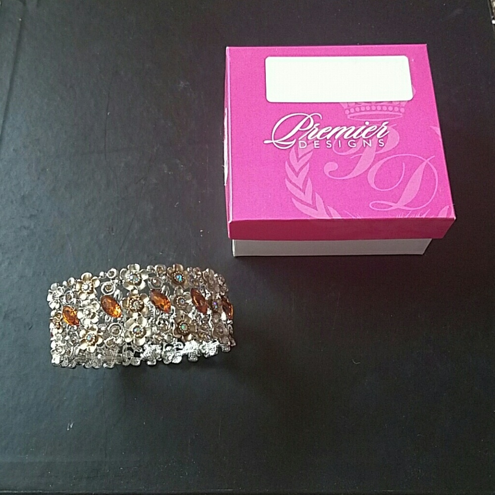 Premier Designs Floral Affair Bracelet!