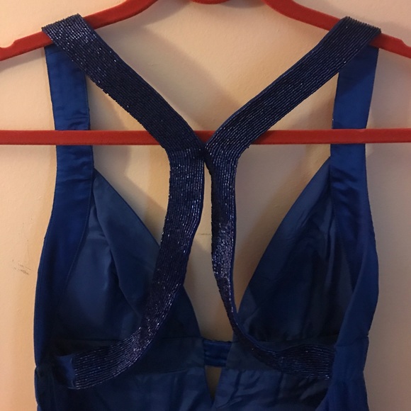 Cache dress - Picture 3 of 3