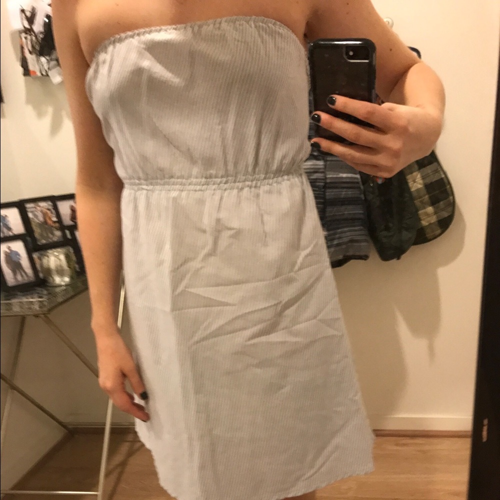 Lightweight seersucker strapless dress