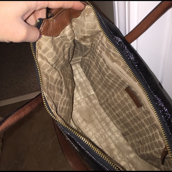 Kate Spade black shiny purse/brown leather detail - Picture 6 of 7