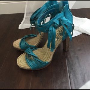Carlos Santana turquoise 4 inch heels sandals