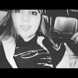 Meet your Posher, Symphony