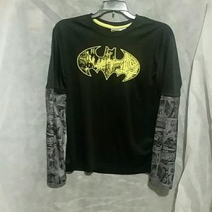 Boys batman long sleeve shirt.  Size boys xxl (16)