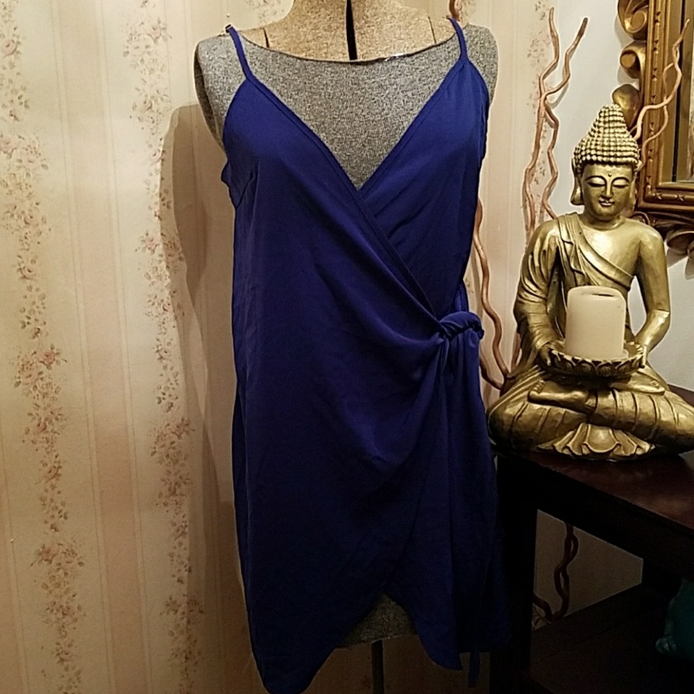 MISS GUIDED Wrap Around Dress