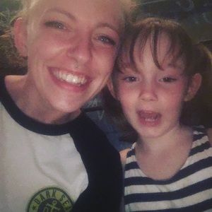 Meet your Posher, Caitlin