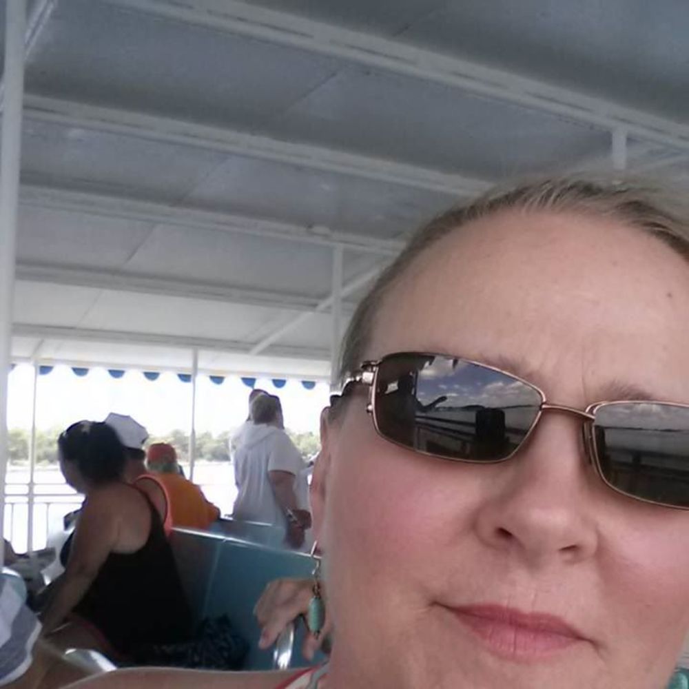 Meet your Posher, Alicia