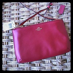 COACH NWT CARDINAL RED