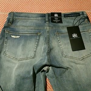 NWT Rock & Republic skinny jeans size 6
