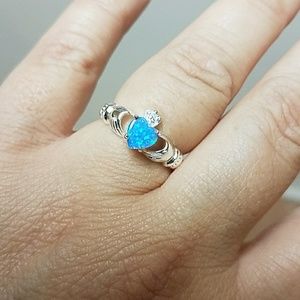Claddagh Fashion Ring
