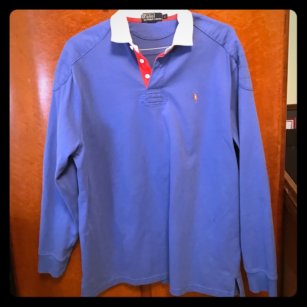 Long sleeved large blue throw over.