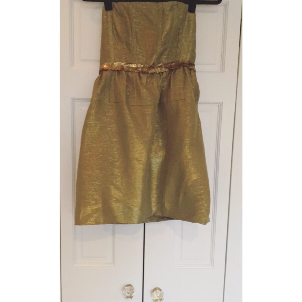 Vera Wang Strapless Cocktail Dress